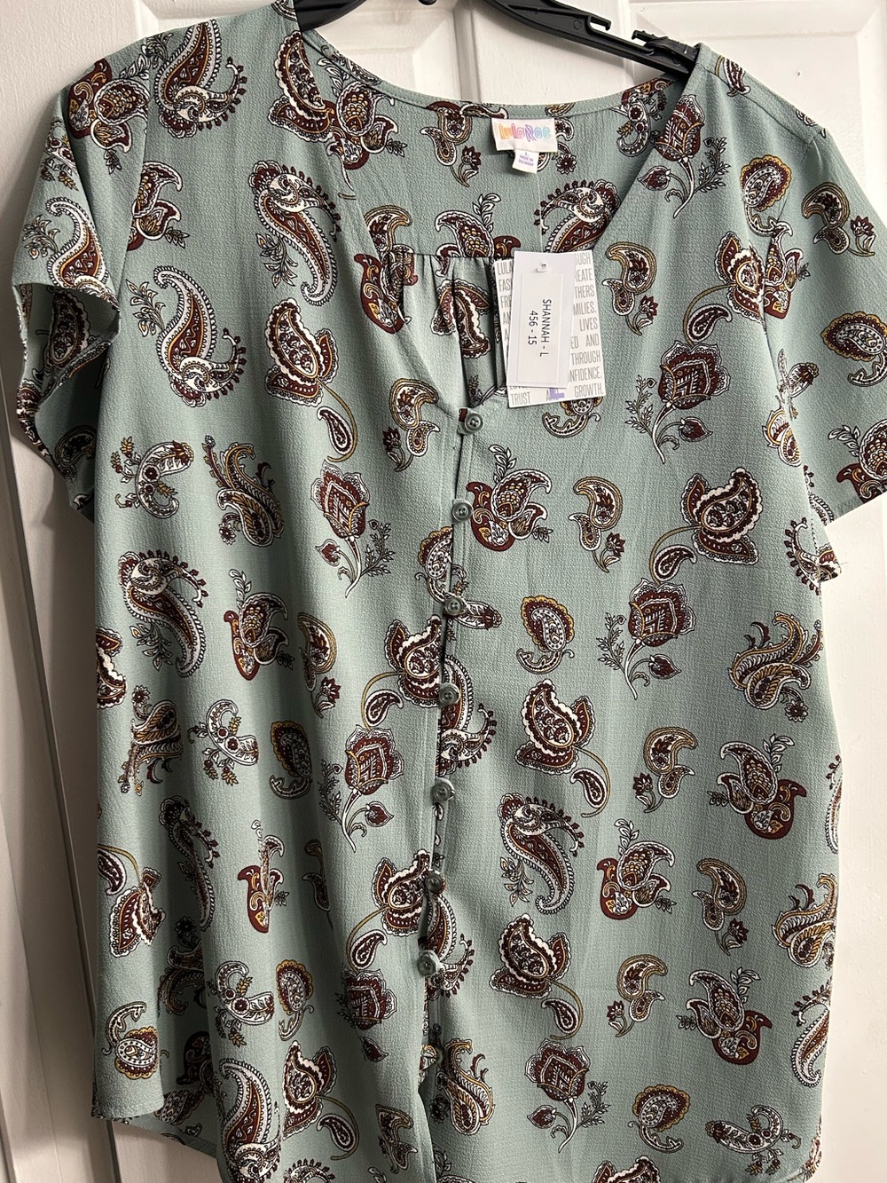 LuLaRoe Shannah Mint/Blue Paisley Button-Front women’s blouse L NWT